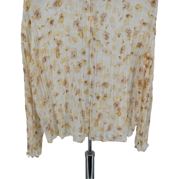 Vince Pressed Petal Long Sleeve Blouse in Off White Sheer Pleated size Small - Picture 7 of 12